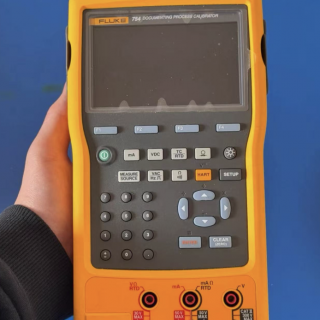 Fluke 754 Documenting Process Calibrator-HART