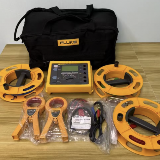 Fluke 1625-2 GEO Earth Ground Tester Kit